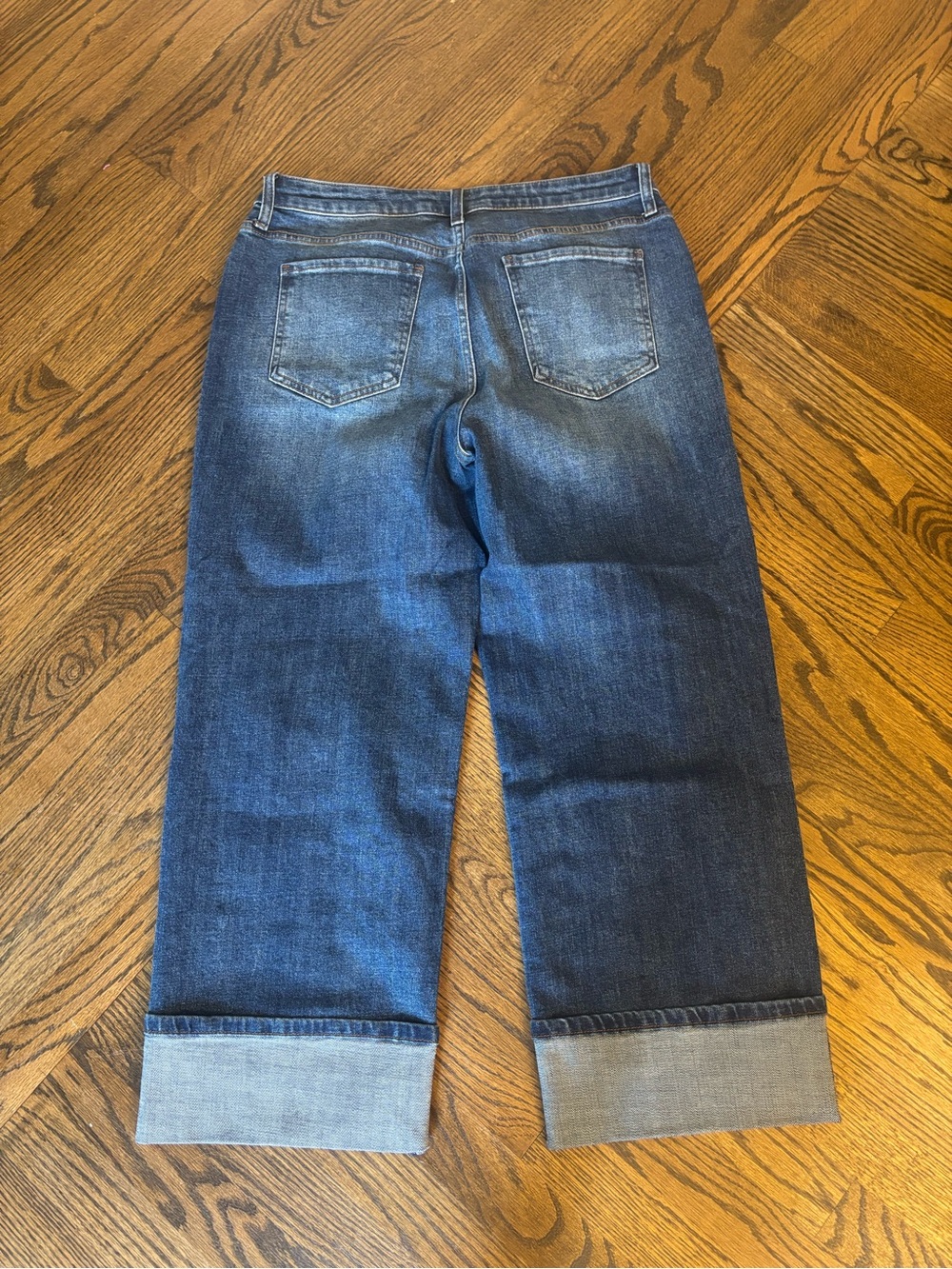 **SOLD** KUT from the Kloth Sienna Cuffed Wide Leg Jeans - 12P - Picture 4 of 6
